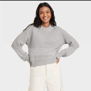 Universal Thread Women’s Crewneck Pullover Sweater - Gray XL